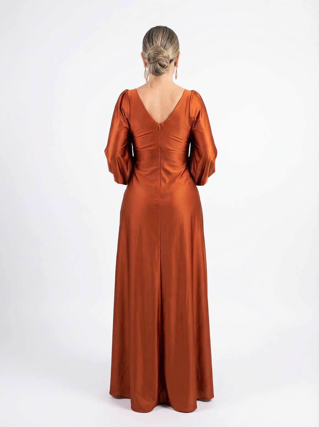 Elegant Evening Gown – Ravelle